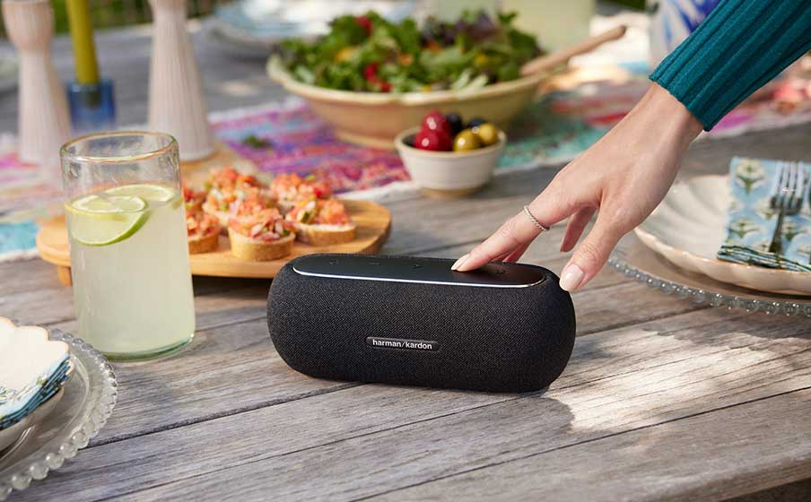 Harman Kardon Luna Portable Bluetooth Speaker - Black – New World